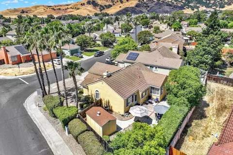 View/Area - 601 Fox Pointe Rd, Vacaville, CA 95687 photo 6 of 8