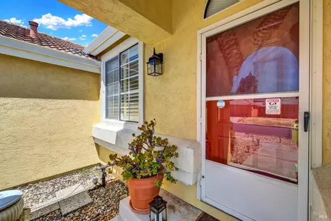 Entry Way - 601 Fox Pointe Rd, Vacaville, CA 95687 photo 1 of 6
