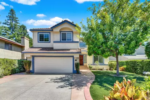 242 Rosita Ct, Vacaville, CA 95687