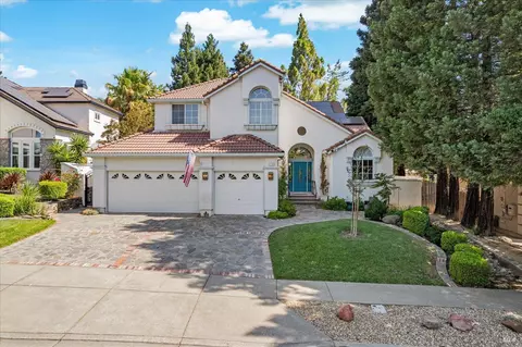 2136 Lakewood Dr, Fairfield, CA 94534