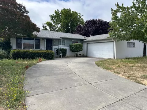 910 Keats Dr, Vallejo, CA 94591