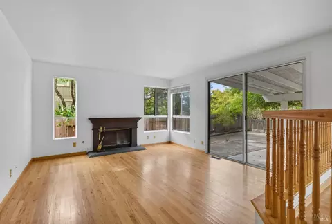 9512 Wellington Cir, Windsor, CA 95492 photo 15