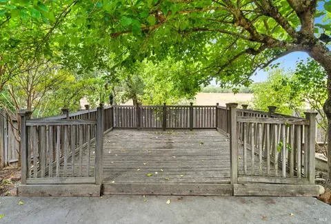 9512 Wellington Cir, Windsor, CA 95492 photo 42