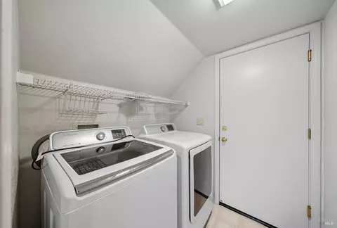 9512 Wellington Cir, Windsor, CA 95492 photo 23