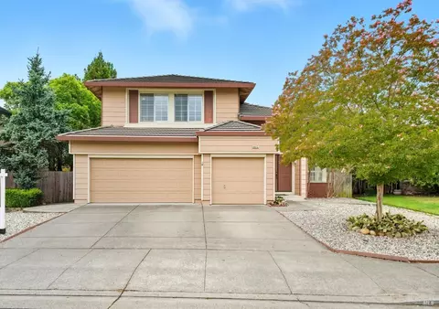 9512 Wellington Cir, Windsor, CA 95492