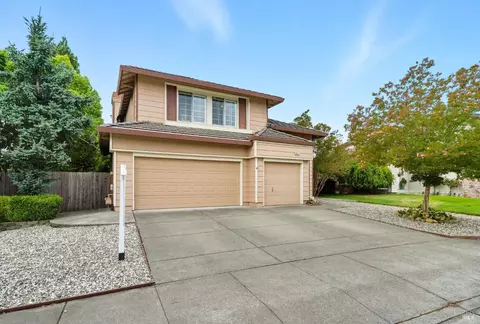9512 Wellington Cir, Windsor, CA 95492 photo 2