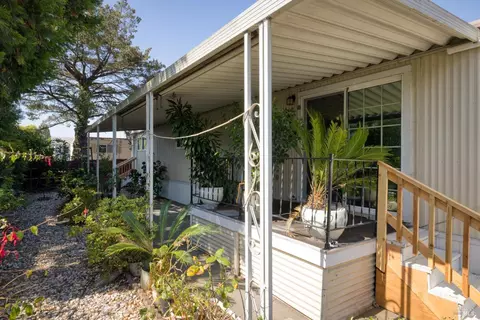 2302 Squire Ln #40, Santa Rosa, CA 95404