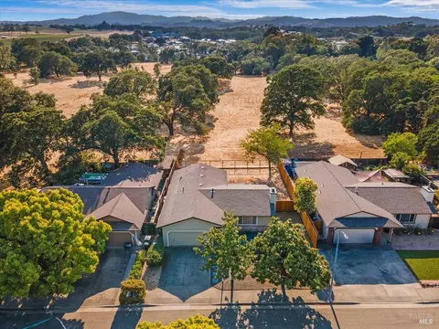View/Area - 989 Ventnor Ave, Windsor, CA 95492 photo 1 of 5