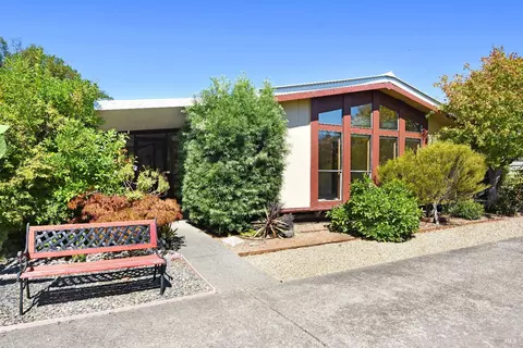 53 Guadalajara Dr, Sonoma, CA 95476