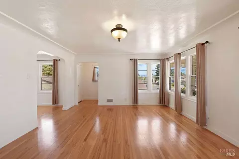 1465 Ohio St, Vallejo, CA 94590 photo 8