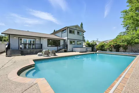 Exterior - 15 Arbor Cir, Novato, CA 94947 photo 7 of 7