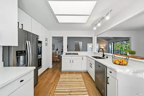 Kitchen - 15 Arbor Cir, Novato, CA 94947 photo 2 of 3