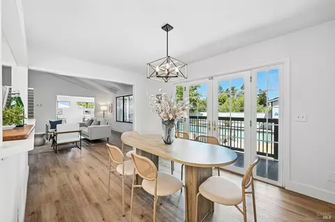 Dining - 15 Arbor Cir, Novato, CA 94947 photo 2 of 2