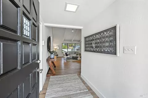 Entry Way - 15 Arbor Cir, Novato, CA 94947 photo 1 of 2