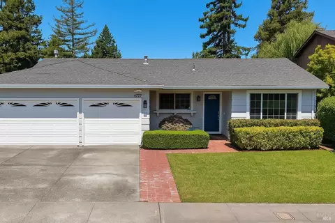 4777 Fairway Dr, Rohnert Park, CA 94928