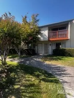 1073 Golf Course Dr, Rohnert Park, CA 94928