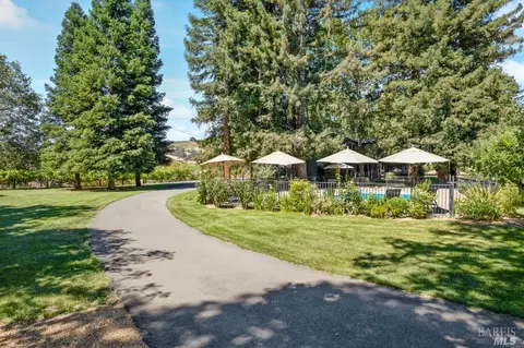 Exterior - 6201 Old River Rd, Ukiah, CA 95482 photo 1 of 11