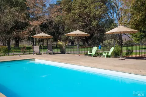 Exterior - 6201 Old River Rd, Ukiah, CA 95482 photo 6 of 11