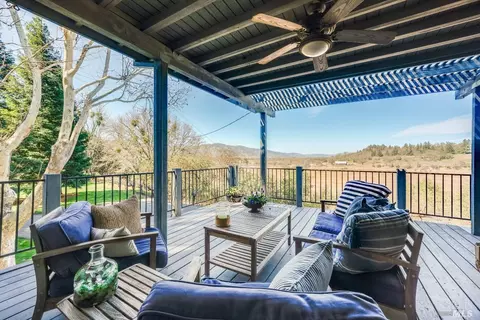 Exterior - 6201 Old River Rd, Ukiah, CA 95482 photo 4 of 11