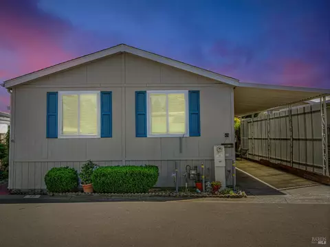 48 Cardinal Way, Santa Rosa, CA 95409