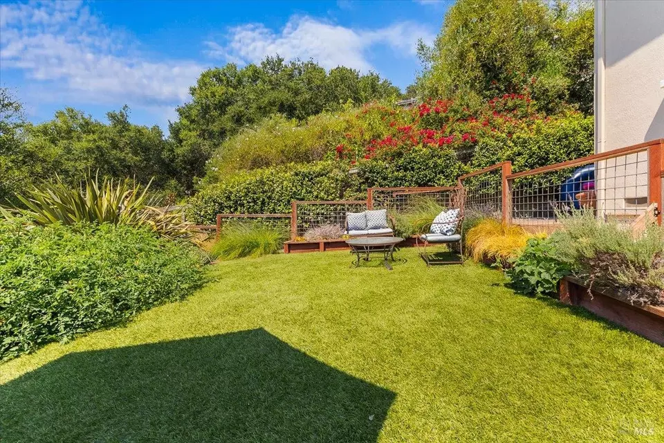 Exterior - 729 Montebello Dr, Santa Rosa, CA 95403 photo 8 of 11