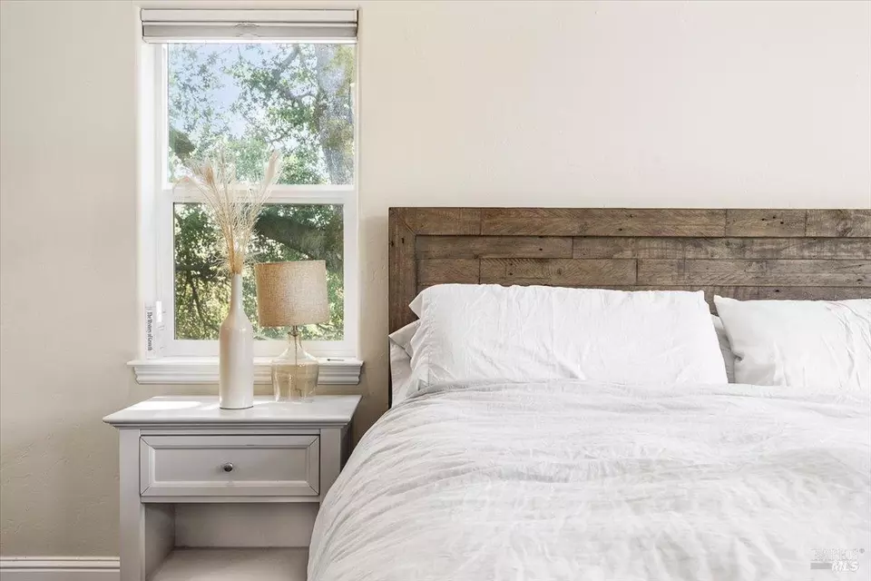 Bedroom - 729 Montebello Dr, Santa Rosa, CA 95403 photo 2 of 5