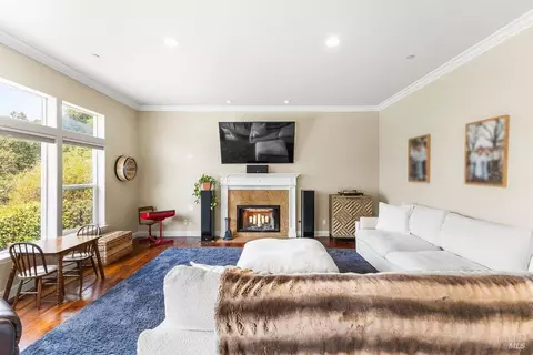 Living - 729 Montebello Dr, Santa Rosa, CA 95403 photo 1 of 2