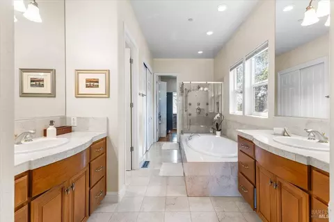 Bath - 729 Montebello Dr, Santa Rosa, CA 95403 photo 1 of 5