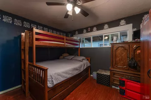Bedroom - 1367 Yokayo Dr, Ukiah, CA 95482 photo 1 of 3