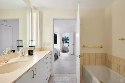 Bath - 400 Deer Valley Rd #2B, San Rafael, CA 94903 photo 3 of 3