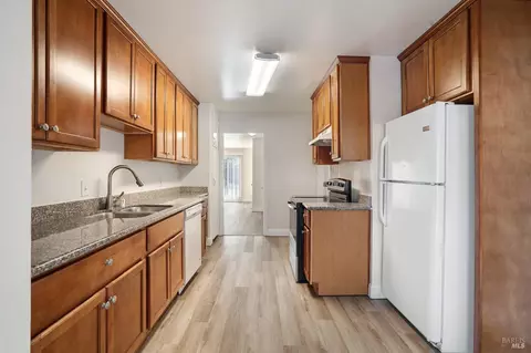 Kitchen - 615 Vervais Ave, Vallejo, CA 94591 photo 1 of 4