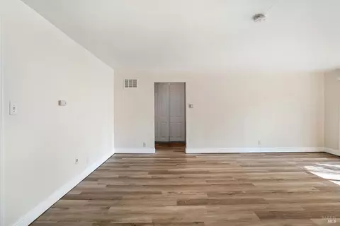 Living - 615 Vervais Ave, Vallejo, CA 94591 photo 7 of 7