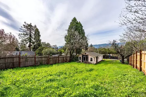 17364 Hillside Ave, Sonoma, CA 95476