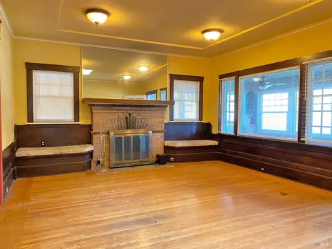 Living - 745 Jackson St, Fairfield, CA 94533 photo 3 of 11