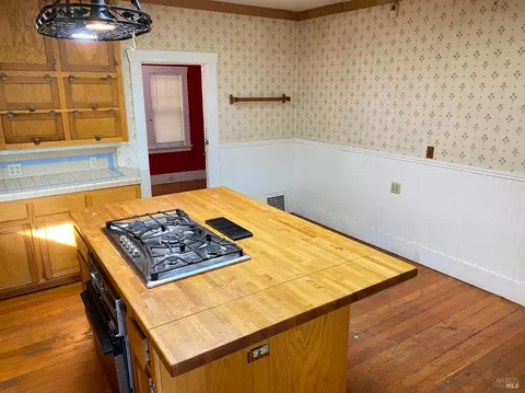 Kitchen - 745 Jackson St, Fairfield, CA 94533 photo 8 of 9