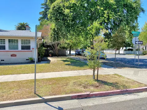 Exterior - 745 Jackson St, Fairfield, CA 94533 photo 7 of 27