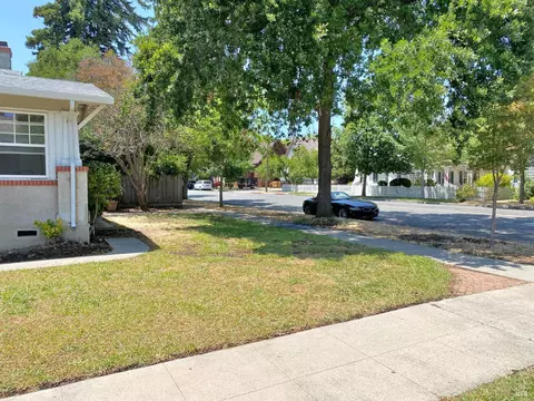 Exterior - 745 Jackson St, Fairfield, CA 94533 photo 5 of 27
