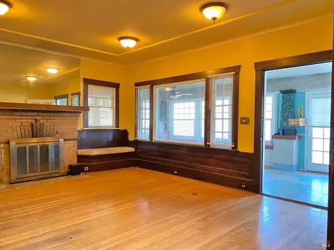 Living - 745 Jackson St, Fairfield, CA 94533 photo 4 of 11