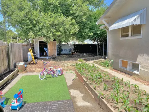 Exterior - 745 Jackson St, Fairfield, CA 94533 photo 24 of 27