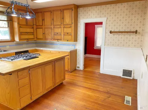 Kitchen - 745 Jackson St, Fairfield, CA 94533 photo 2 of 9