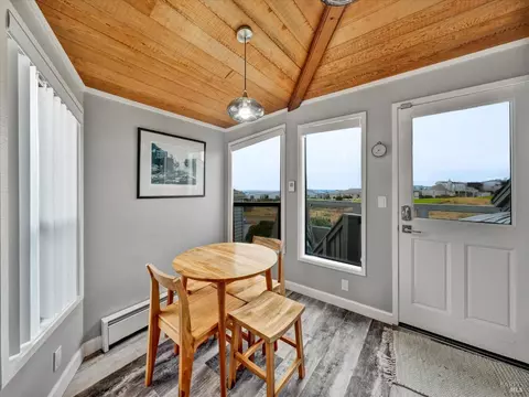 Dining - 20730 Heron Dr, Bodega Bay, CA 94923 photo 2 of 2