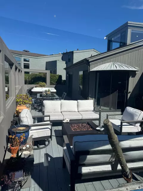 Exterior - 20730 Heron Dr, Bodega Bay, CA 94923 photo 12 of 12