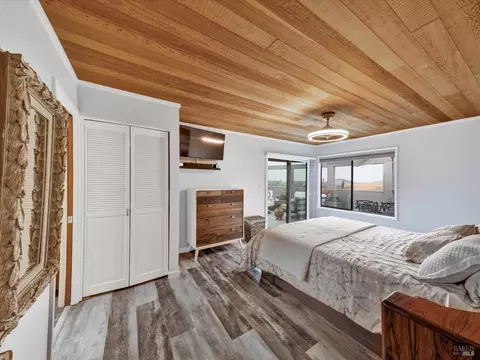 Bedroom - 20730 Heron Dr, Bodega Bay, CA 94923 photo 8 of 8
