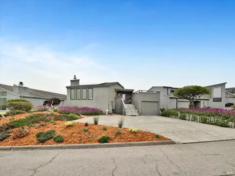 Exterior - 20730 Heron Dr, Bodega Bay, CA 94923 photo 3 of 12