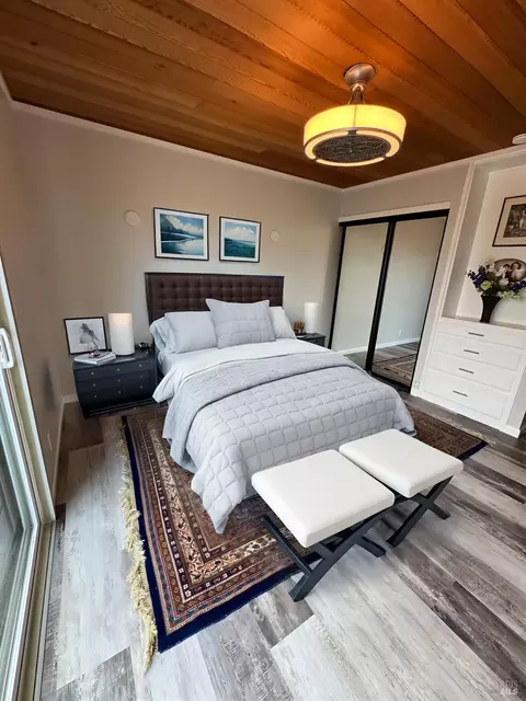 Bedroom - 20730 Heron Dr, Bodega Bay, CA 94923 photo 5 of 8