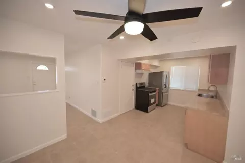 420 Sheldon Ave, Vallejo, CA 94591 photo 2