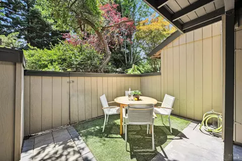 Exterior - 44 Creek Ct, Cotati, CA 94931 photo 1 of 6