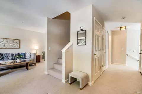 5 Capitola Ct, Napa, CA 94559 photo 3