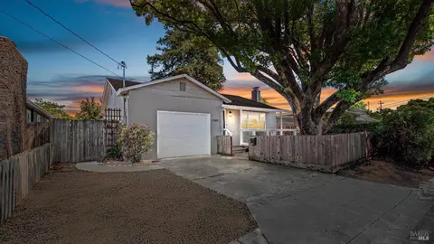 2148 S Terrace Dr, Napa, CA 94559