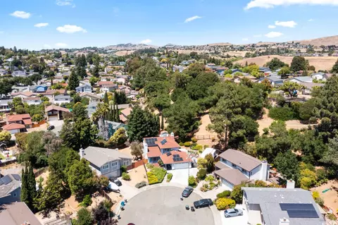 View/Area - 124 Hydrangea Ct, Vallejo, CA 94591 photo 5 of 7